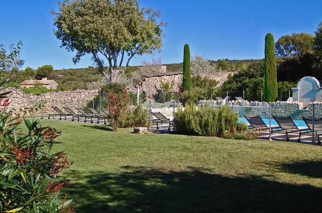 Cypres Du Paradis A Gordes Kültér fotó